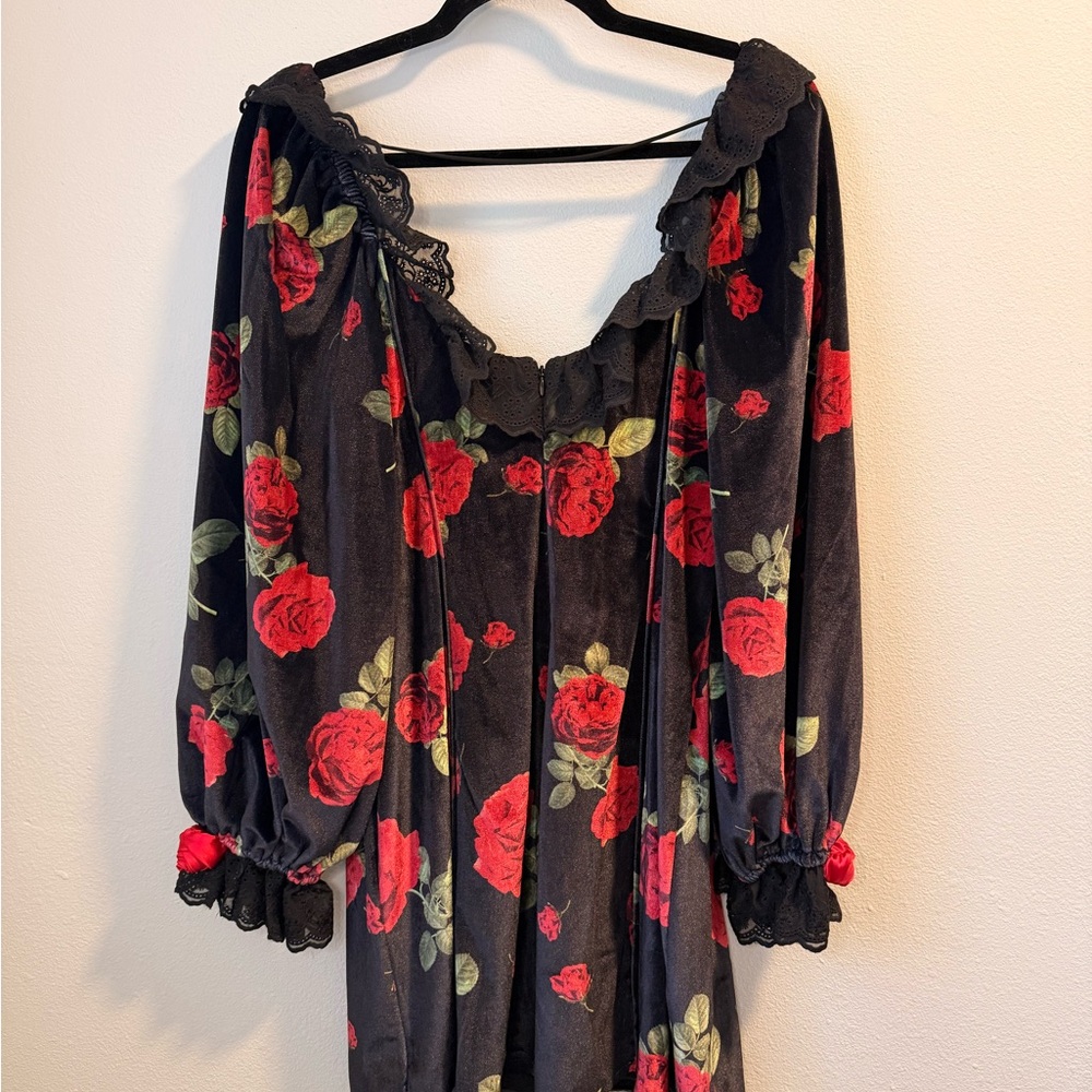 NWT For Love and Lemons Yara Floral Black and Red Dress size XL - Picture 3 of 5